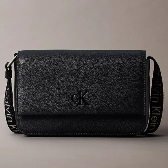 Calvin Klein all Day Phone Flap Crossbody Bag - Picture 1 of 3